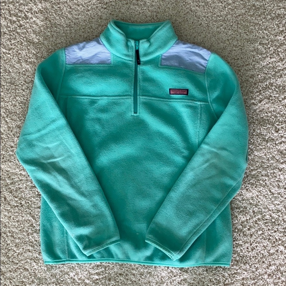 Vineyard Vines sweatshirt